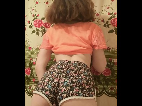 ❤️ מותק צעיר סקסי פושט את המכנסיים הקצרים במצלמה סקס ב-iw.yinshuabang.top